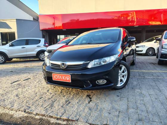 HONDA CIVIC 1.8 LXS 16V FLEX 4P MANUAL